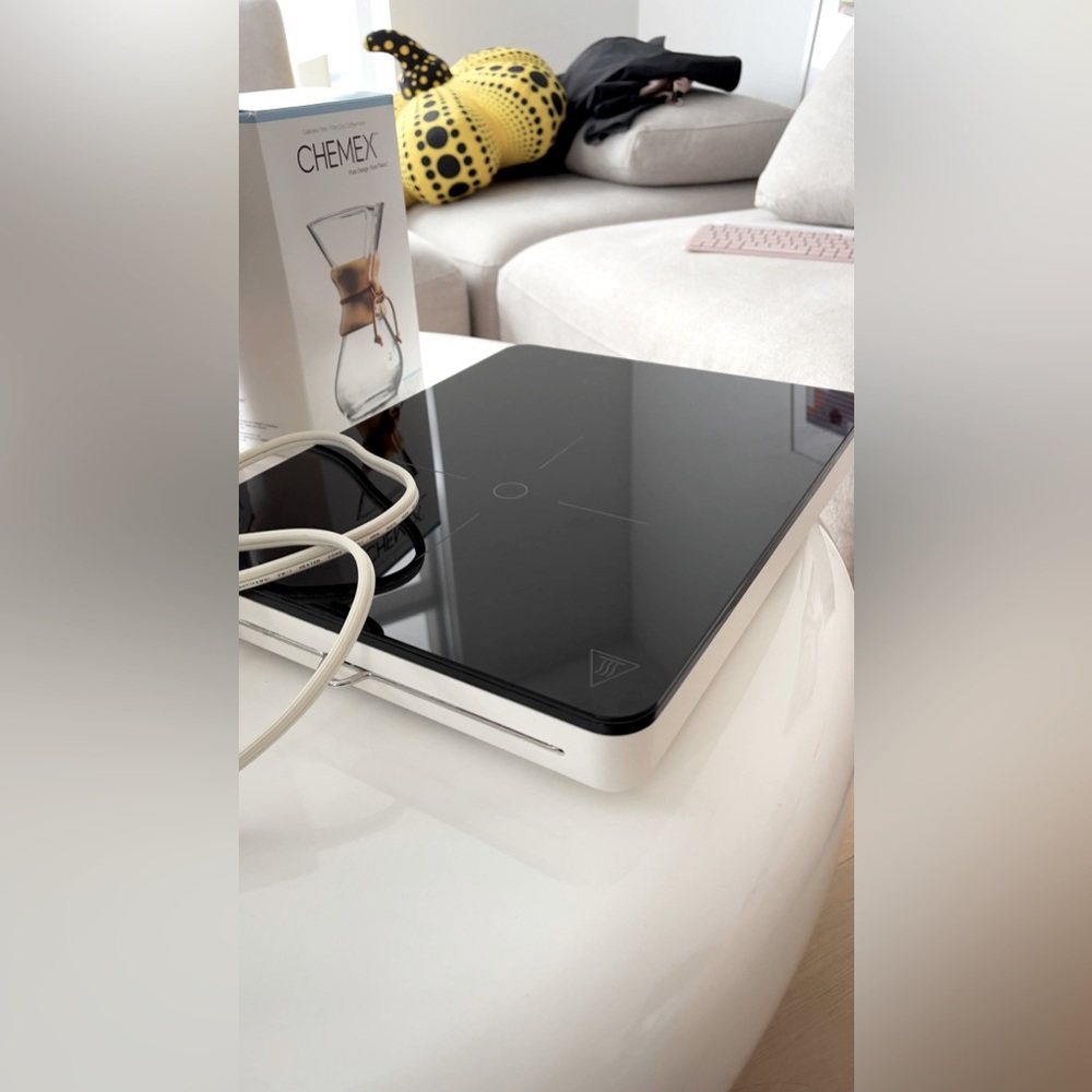IKEA TILLREDA portable induction cooktop, 1 zone white